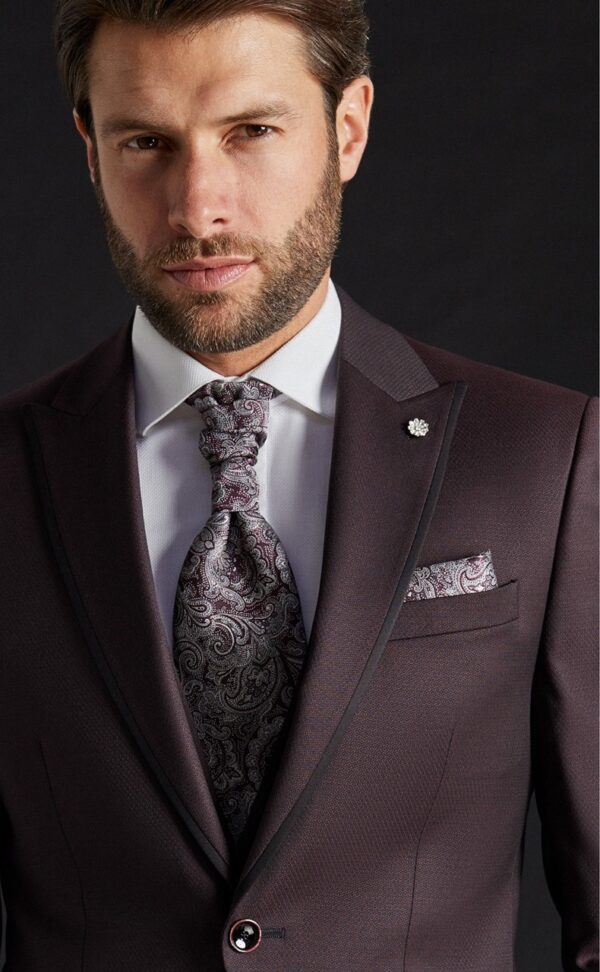 TRAJE DE NOVIO ETERNAL BURDEOS LISO LAINE, POLYESTER ET LYCRA 19.23.500 - Imagen 4