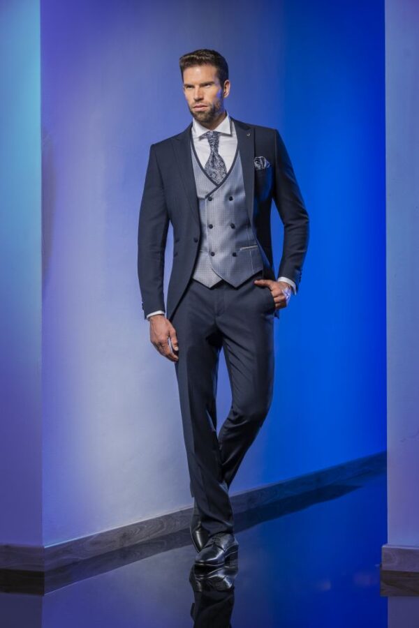 Giovanni Ricci Ceremonia 2025 Traje azul