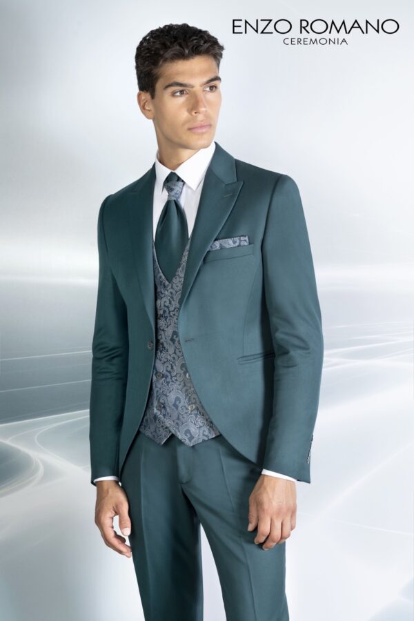 Traje verde azulado con chaleco estampado