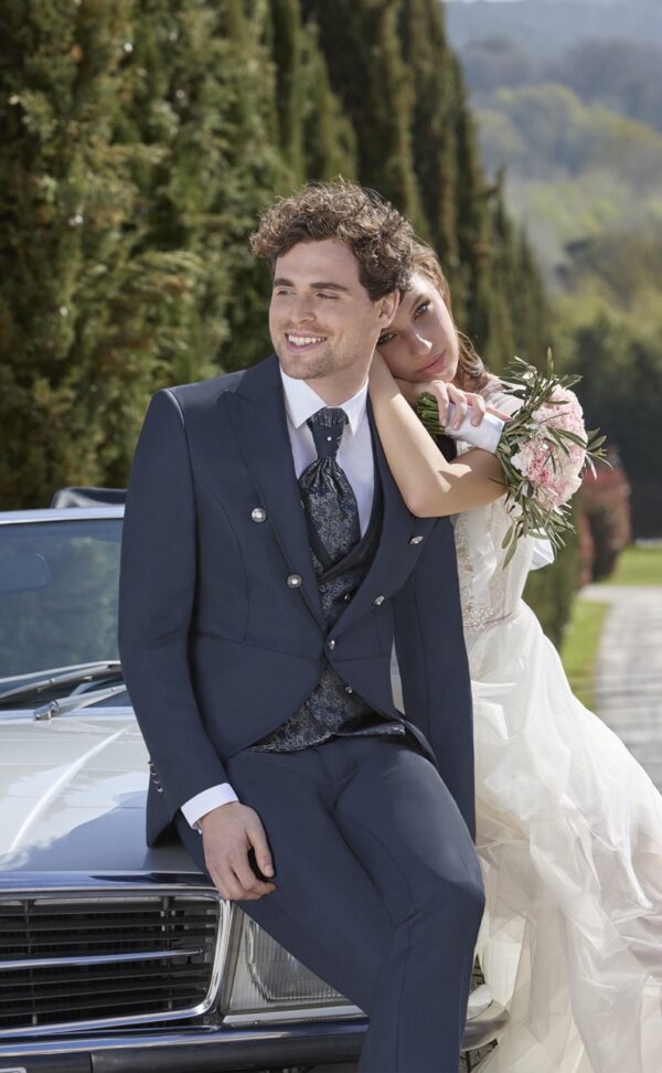 TRAJE COMPLETO DE NOVIO AZUL OSCURO 52.25.300 - Imagen 2