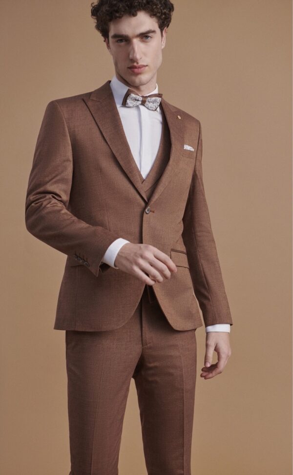TRAJE DE NOVIO FEEL BURDEOS LISO LANA, VISCOSA, ALGODÓN Y ELASTANO 76.24.780 - Imagen 2